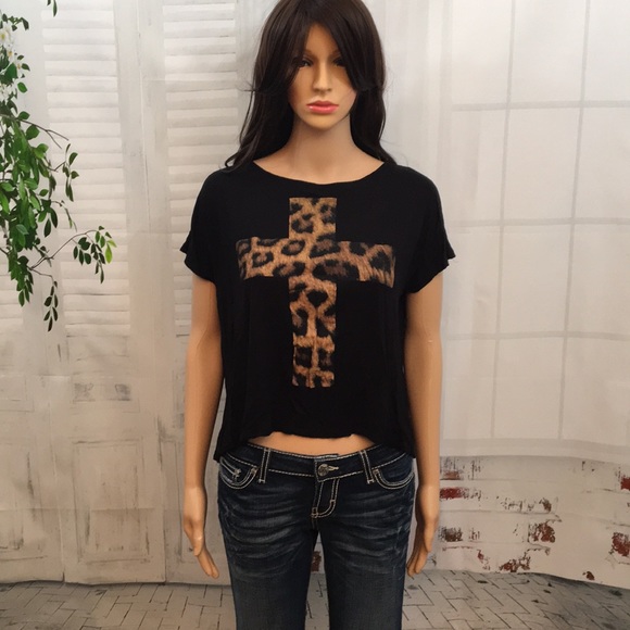 Forever 21 Tops - FREE with Purchase F21 top w/ Leopard print cross